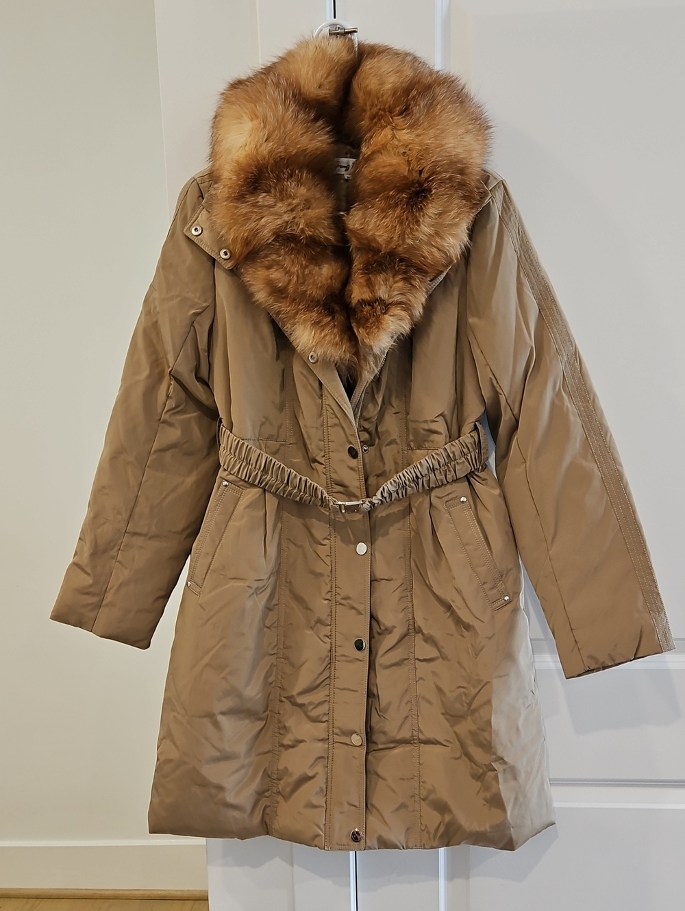NWOT Real FOX FUR Large Collar Tan Parka Puffer Coat with Removable Collar